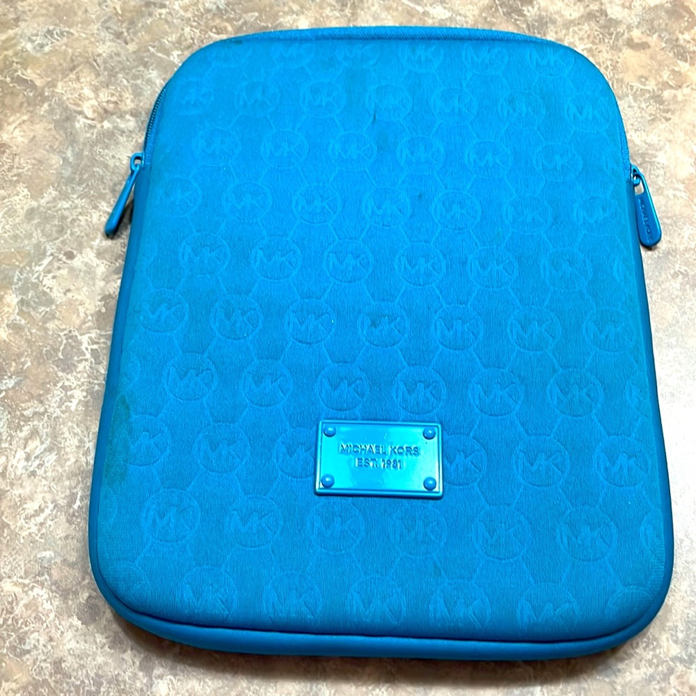 I pad holder